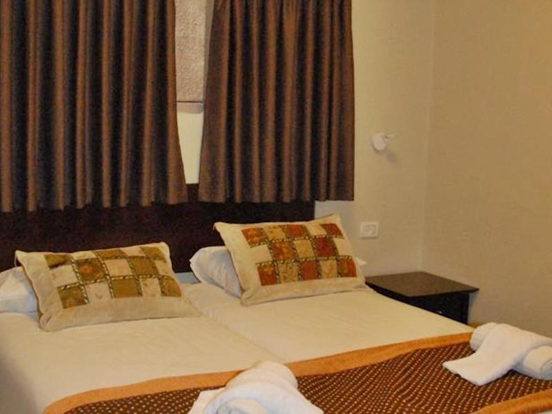 Glatt Eden Hotel Tiberias Bagian luar foto