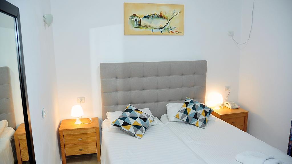 Glatt Eden Hotel Tiberias Bagian luar foto