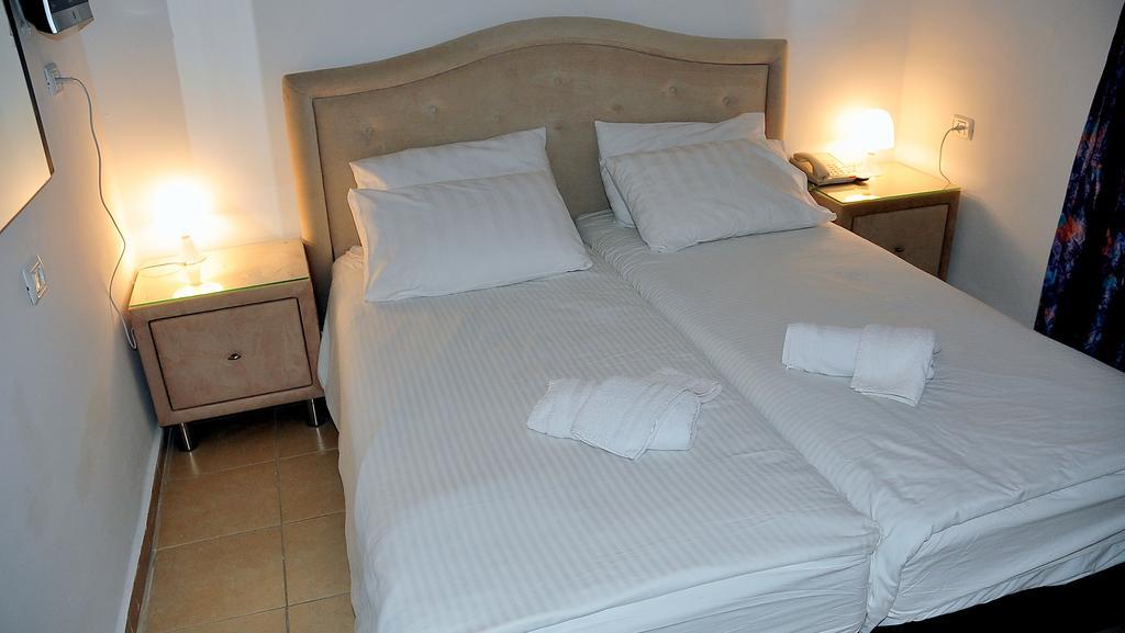 Glatt Eden Hotel Tiberias Bagian luar foto