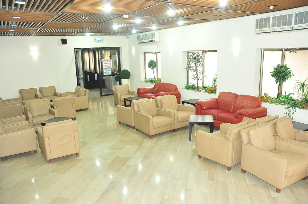 Glatt Eden Hotel Tiberias Bagian luar foto