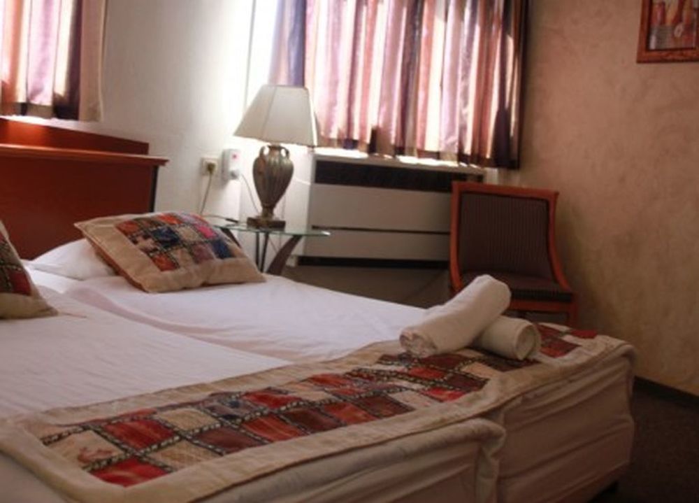 Glatt Eden Hotel Tiberias Bagian luar foto