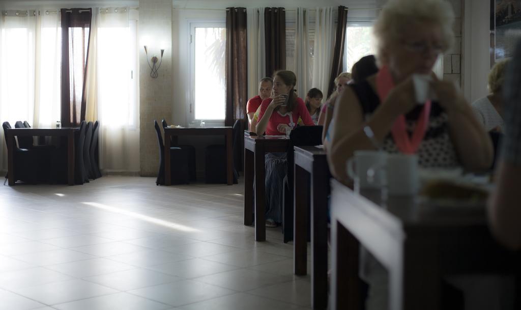 Glatt Eden Hotel Tiberias Bagian luar foto