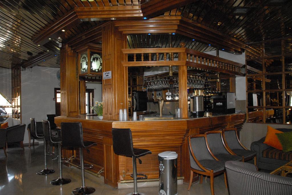 Glatt Eden Hotel Tiberias Bagian luar foto
